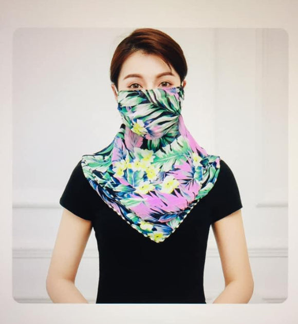 1 Fits All - Green P - Face Mask Scarf
